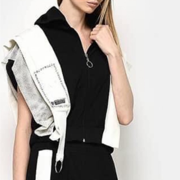 New NWT European brand black and white top jacket and pants suit size M/L - Picture 2 of 16